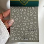 استیکر ناخن چسبی